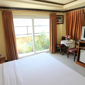 https://phi-phi-hotel.hotelskophiphi.com
